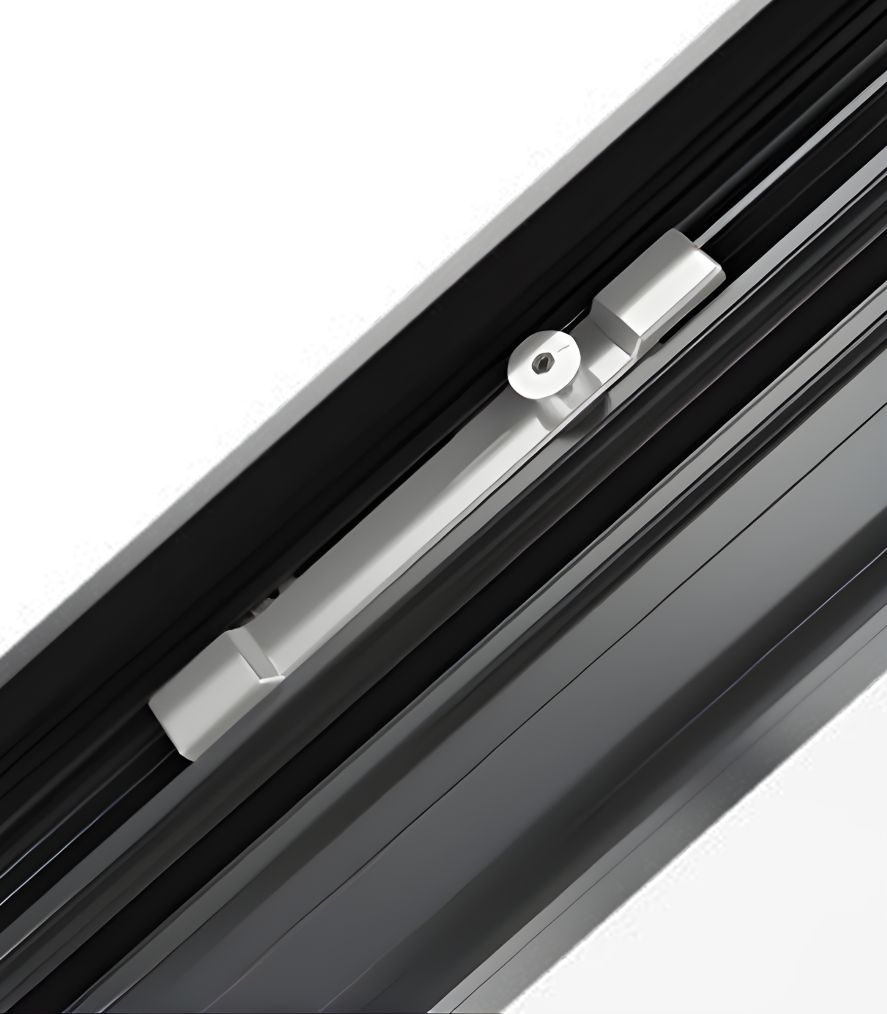 VLX 80 Awning Window in Los Angeles, CA | Hale Windows & Doors - detail 4