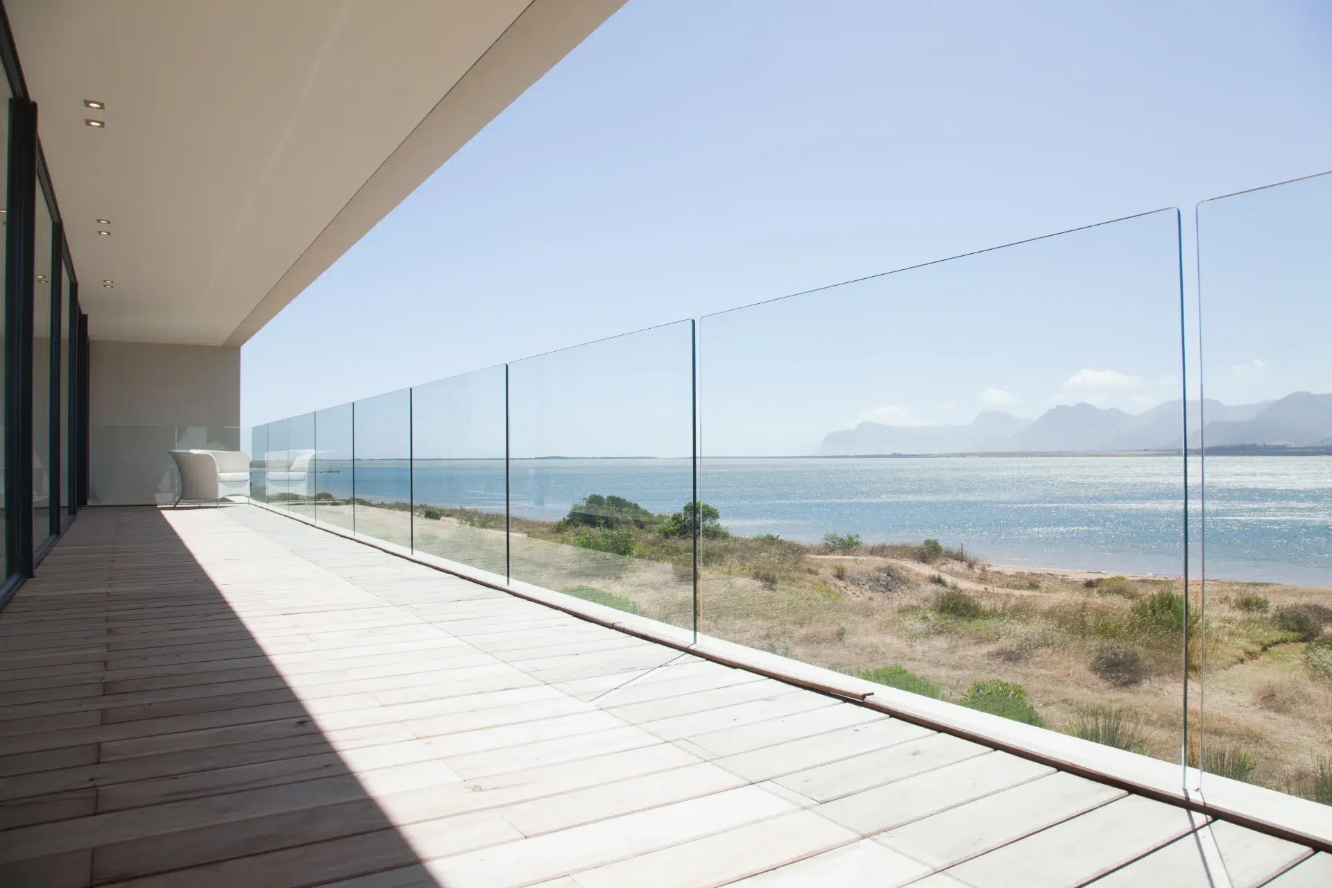 VLX 120 Glass Railing System in Los Angeles, CA | Hale Windows & Doors - detail 1