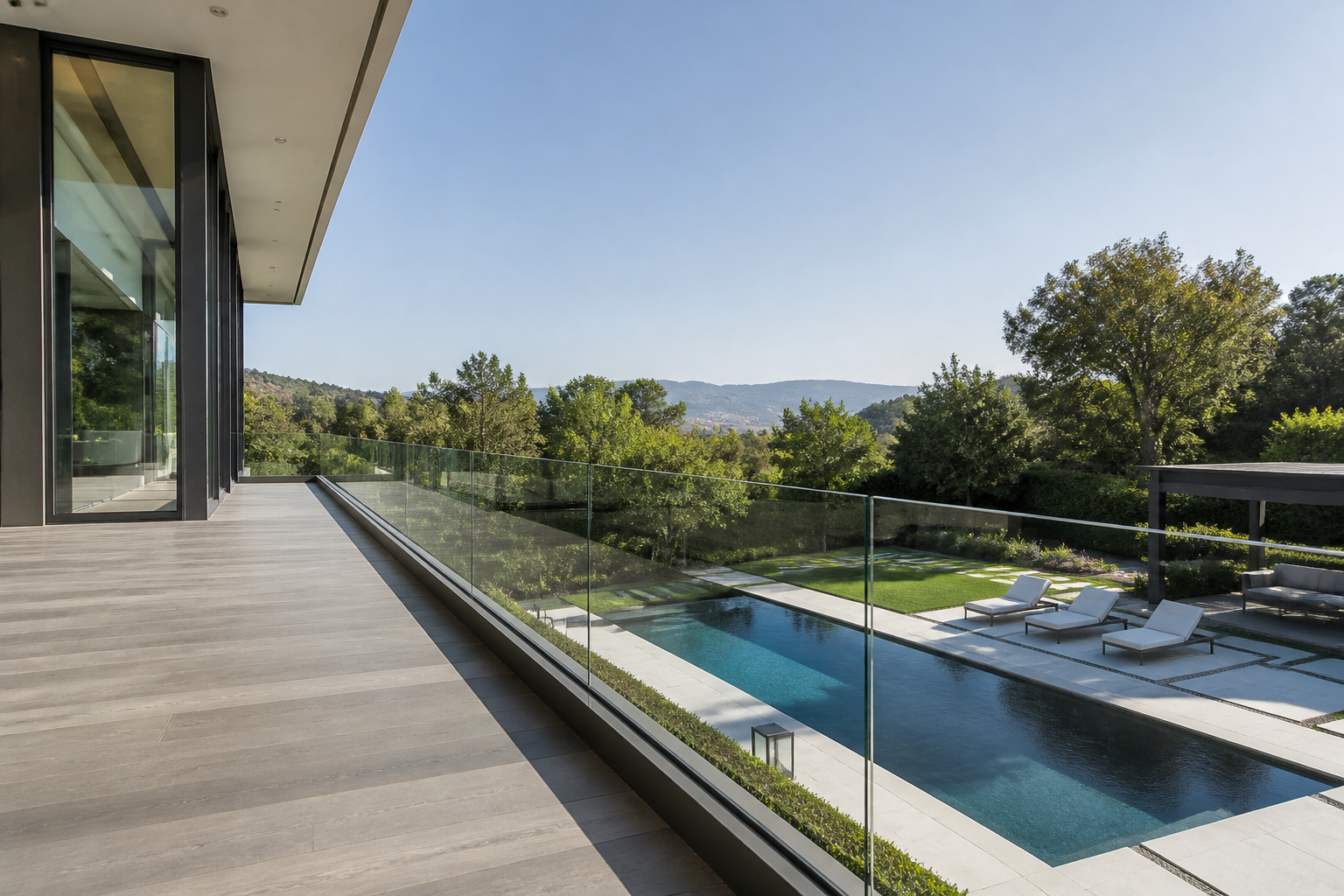VLX 120 Glass Railing System in Los Angeles, CA | Hale Windows & Doors - detail 4